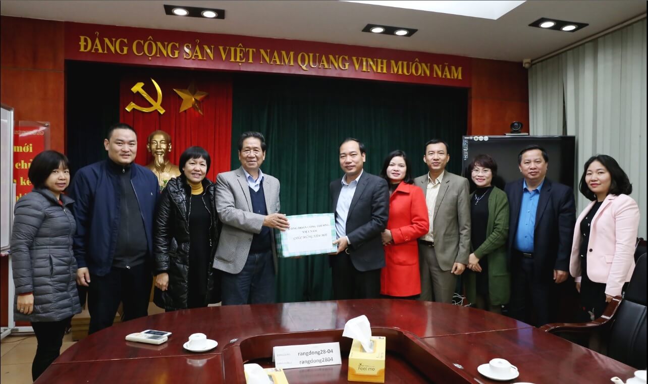 Chủ tịch công đoàn công thương Việt Nam thăm và chúc tết Rạng Đông